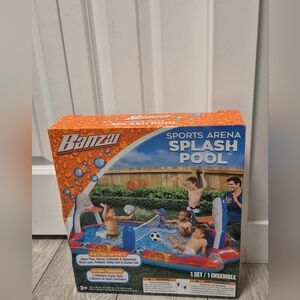 Banzai Sports Arena Splash Pool. 4 In 1 Fun; Volleyball/Basketball/ Water Polo